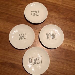 💕NWT Set of 4 Rae Dunn Plates💕